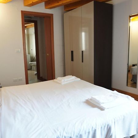 Hotel Capitelli ตรีเอสเต ภายนอก รูปภาพ
