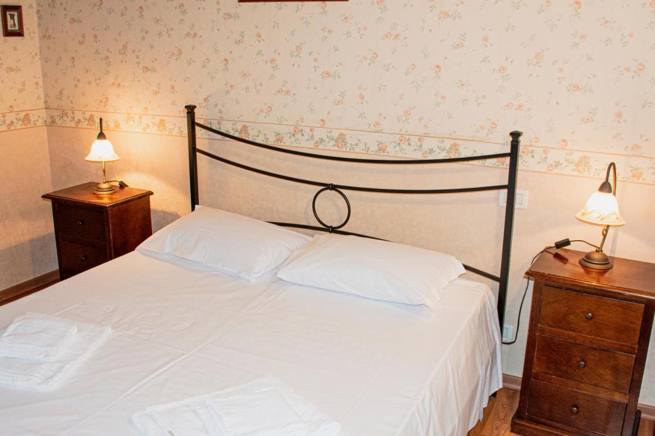 Hotel Capitelli ตรีเอสเต ภายนอก รูปภาพ