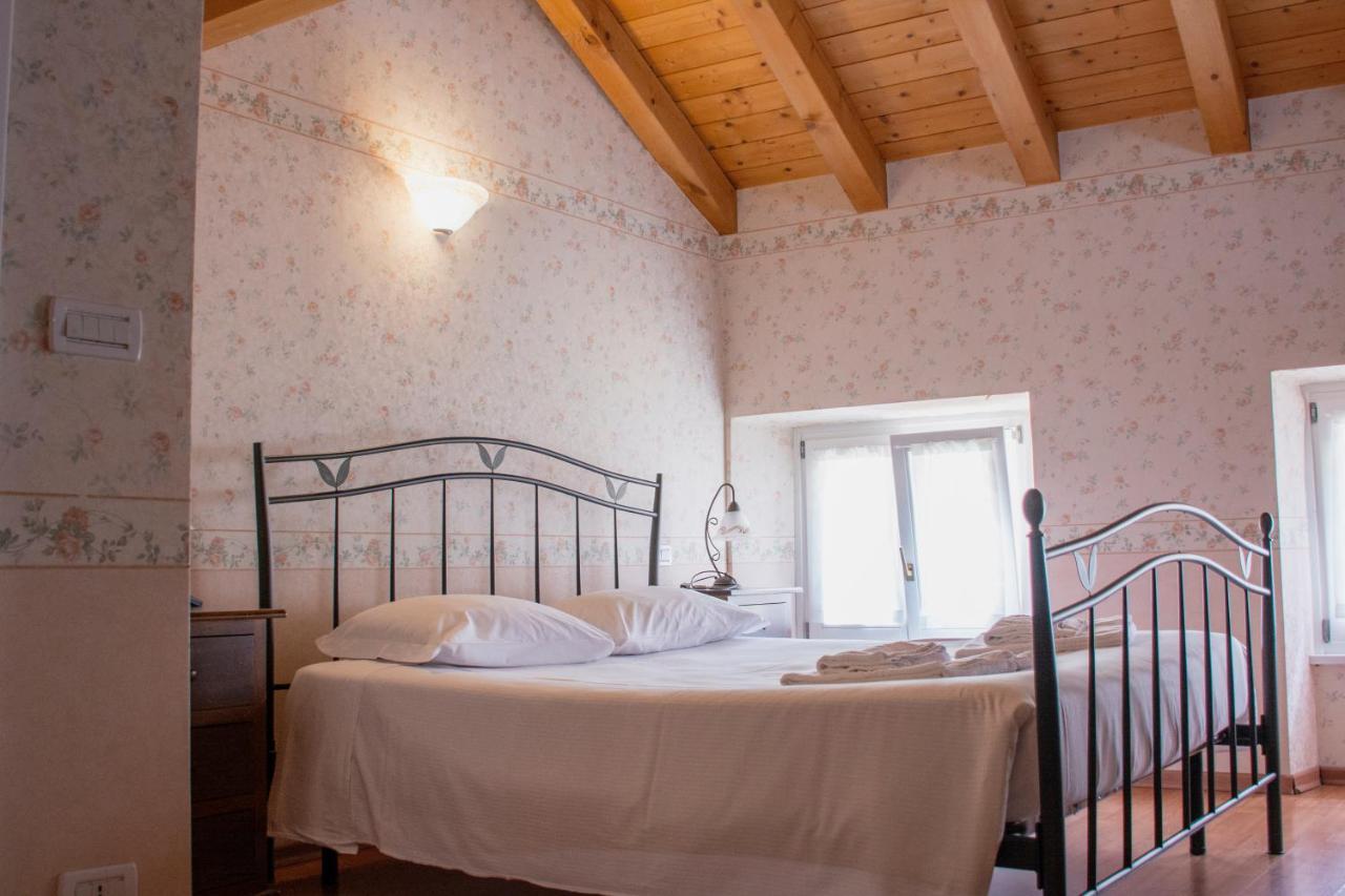 Hotel Capitelli ตรีเอสเต ภายนอก รูปภาพ