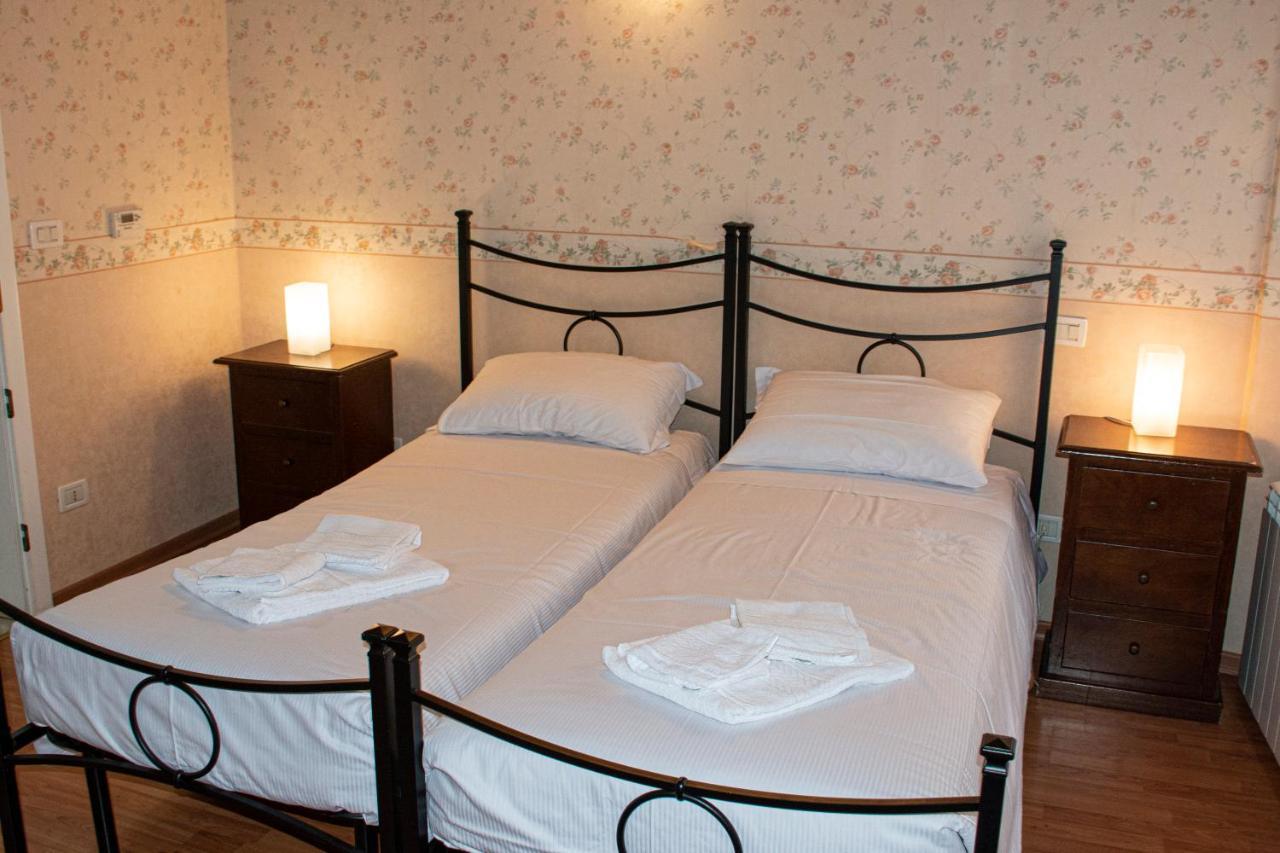 Hotel Capitelli ตรีเอสเต ภายนอก รูปภาพ