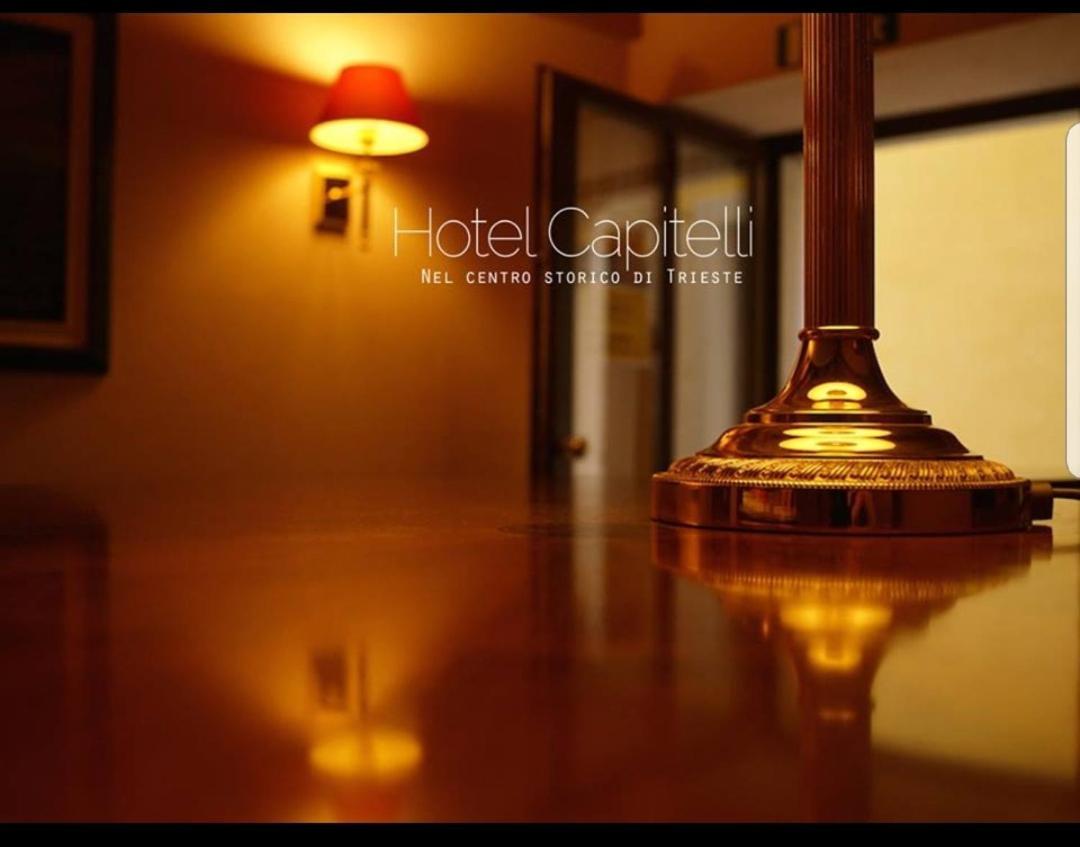 Hotel Capitelli ตรีเอสเต ภายนอก รูปภาพ
